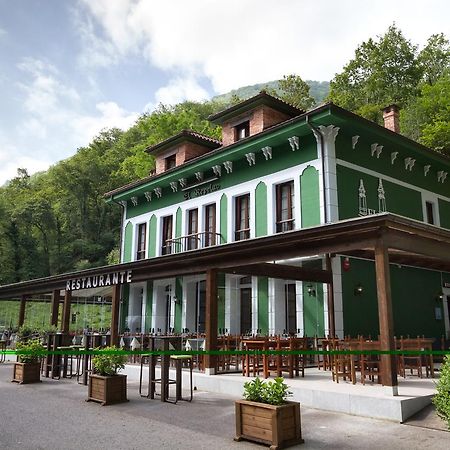 Hotel El Repelao Ковадонга Екстериор снимка