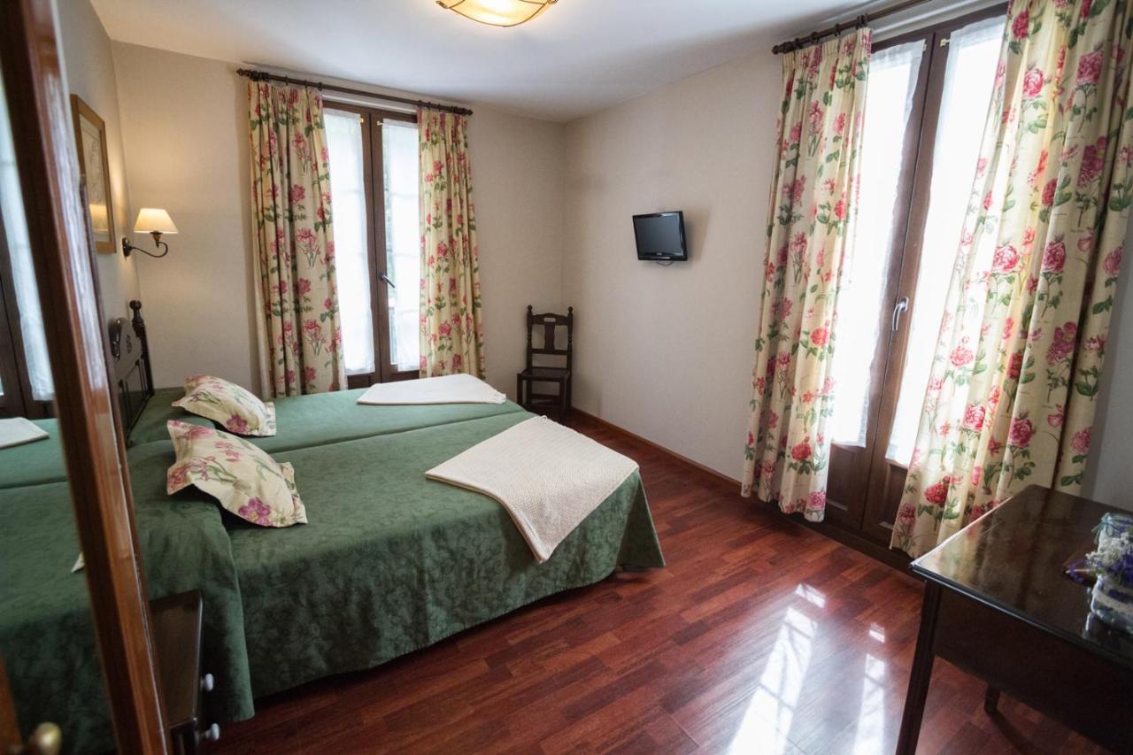 Hotel El Repelao Ковадонга Екстериор снимка