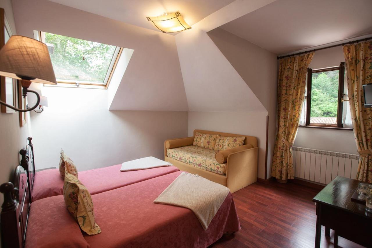 Hotel El Repelao Ковадонга Екстериор снимка